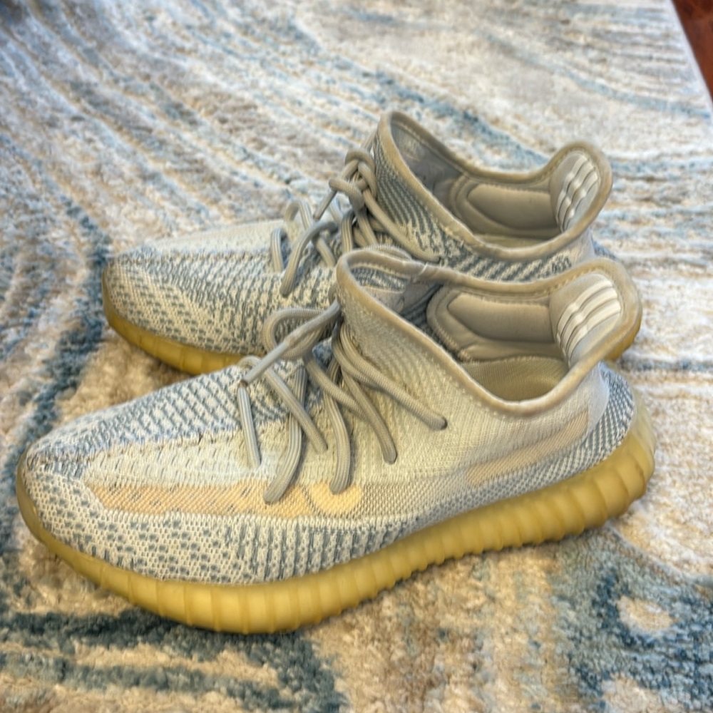 Yeezy Cloud White Sneakers